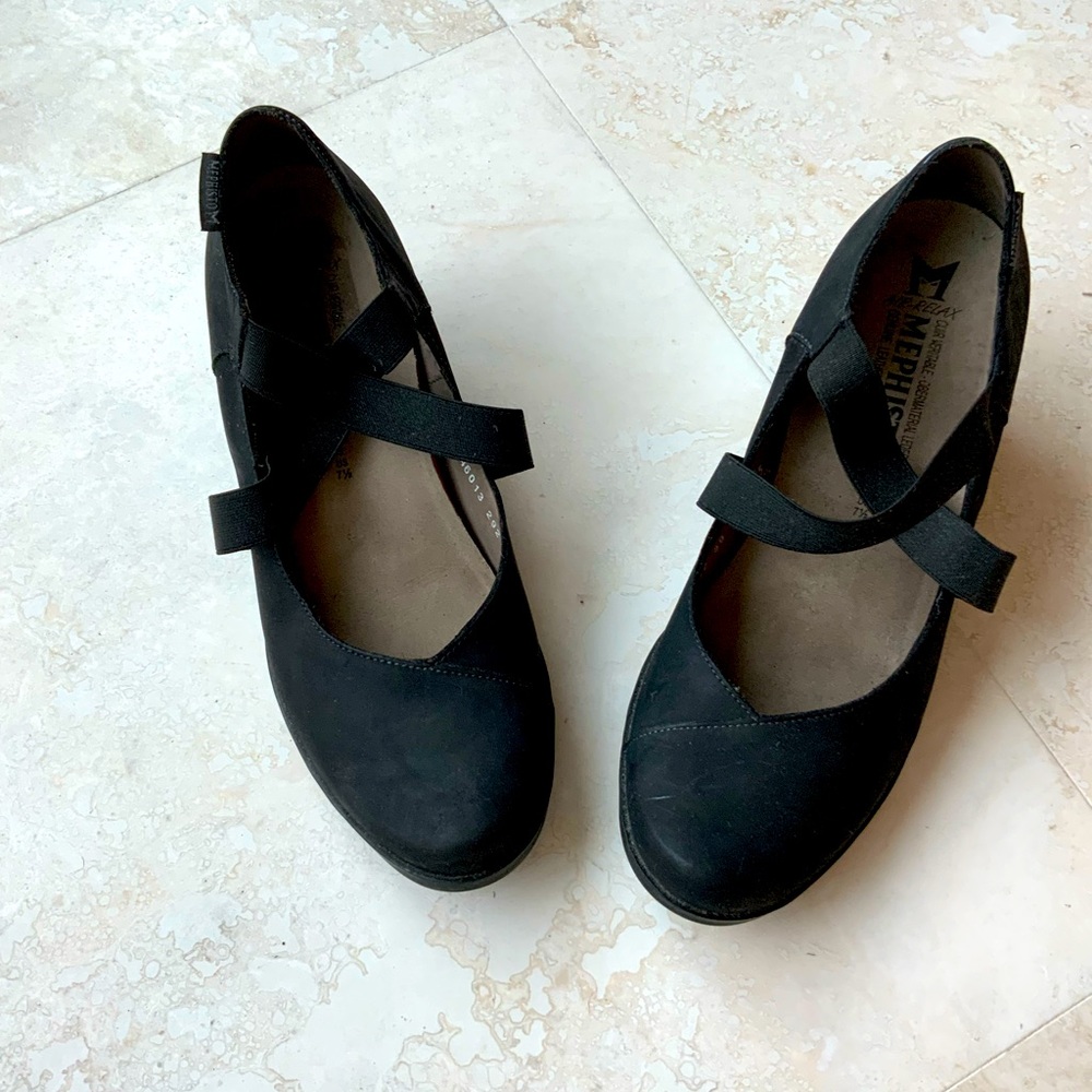 Mephisto Black Suede Pumps Sz 7 1/2